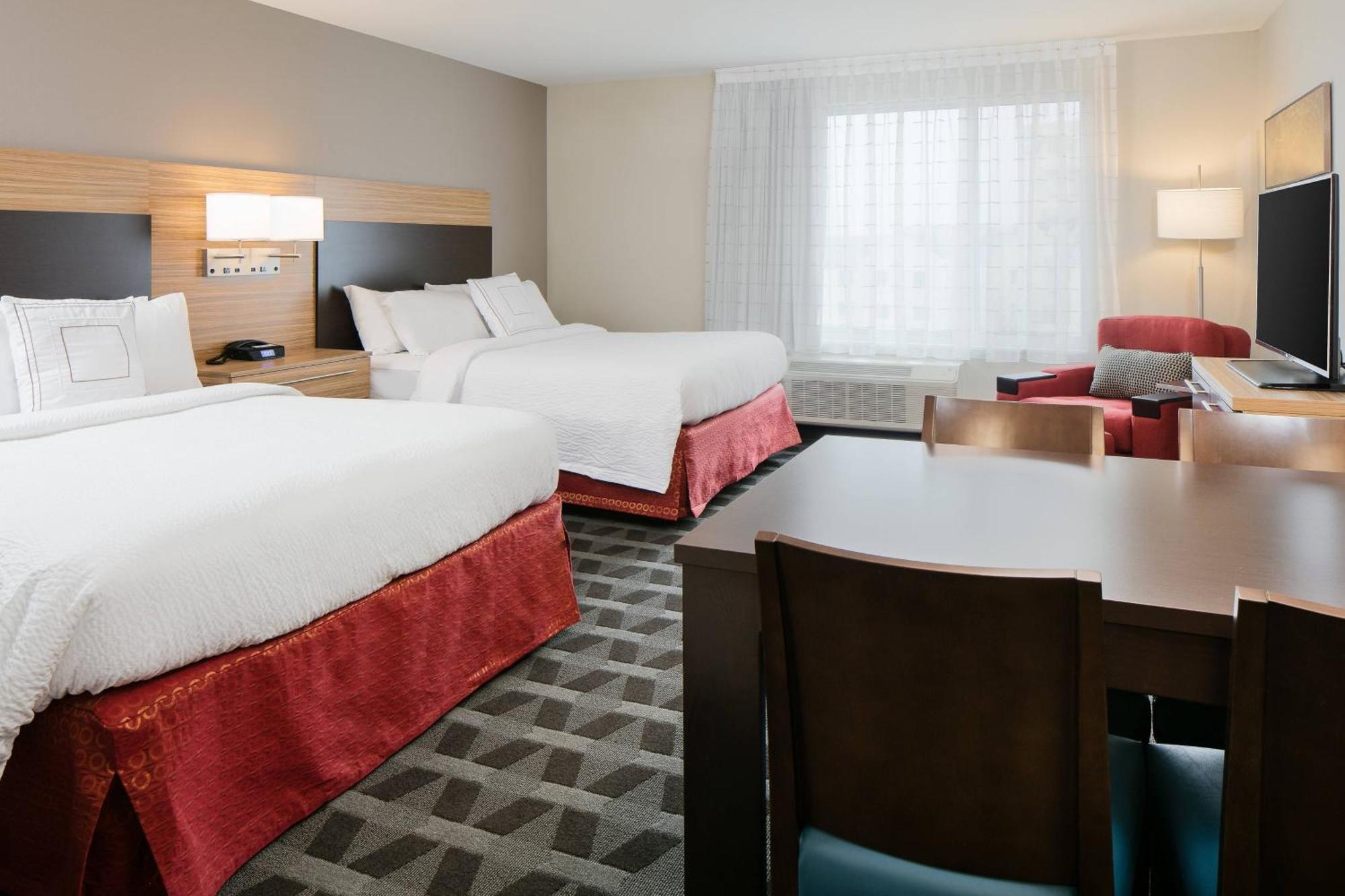 Towneplace Suites By Marriott Kansas City Airport Екстериор снимка
